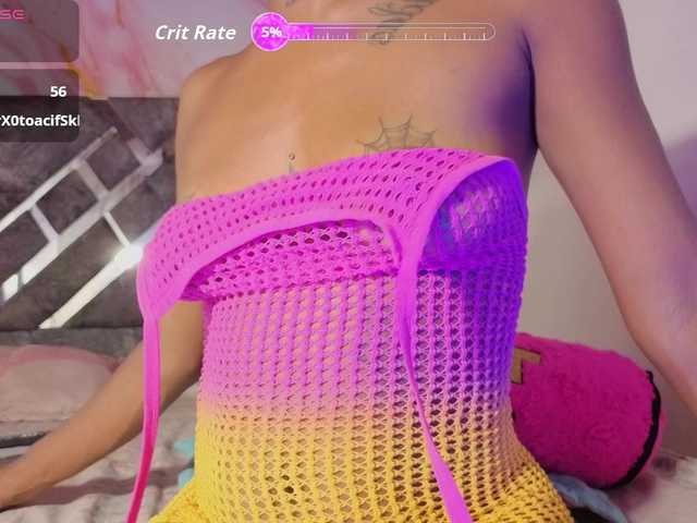 NAHOMII-BROWN live cam on BongaCams