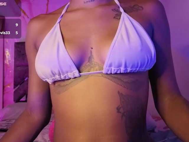 NAHOMII-BROWN live cam on BongaCams