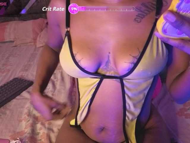 NAHOMII-BROWN live cam on BongaCams