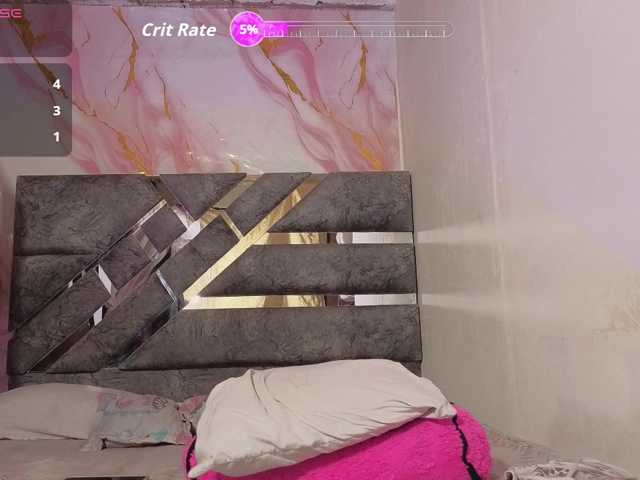 NAHOMII-BROWN live cam on BongaCams