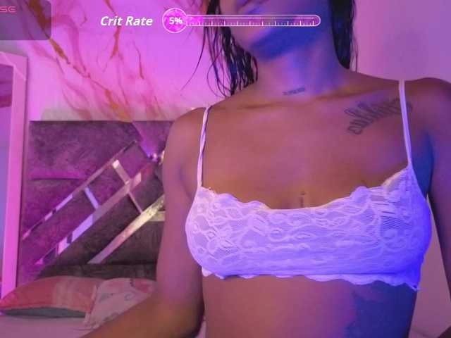 NAHOMII-BROWN live cam on BongaCams