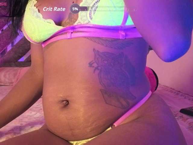 NAHOMII-BROWN live cam on BongaCams