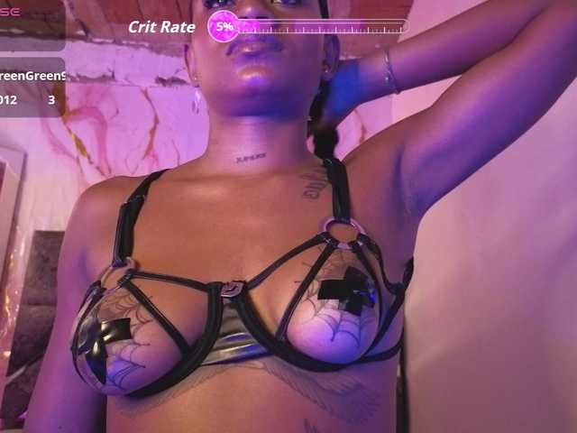 NAHOMII-BROWN live cam on BongaCams