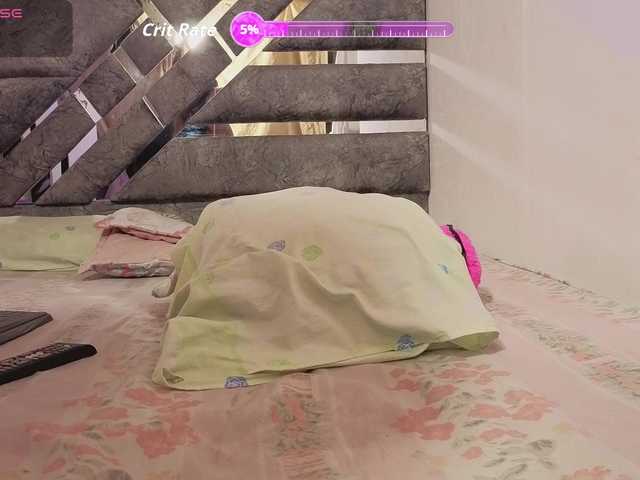 NAHOMII-BROWN live cam on BongaCams