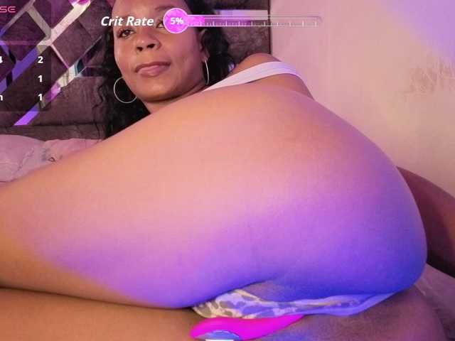 NAHOMII-BROWN live cam preview