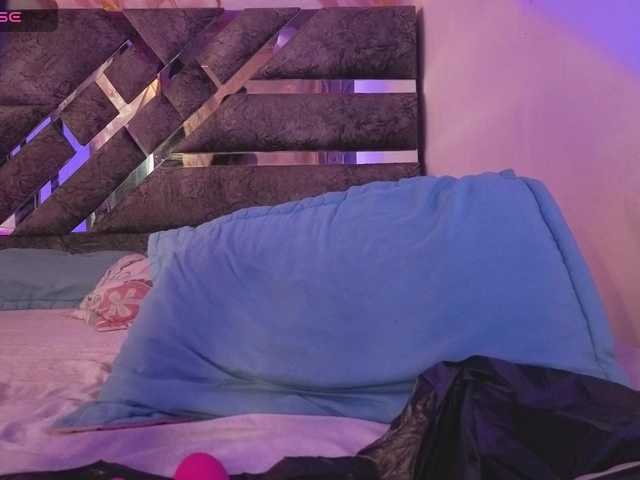 NAHOMII-BROWN live webcam show