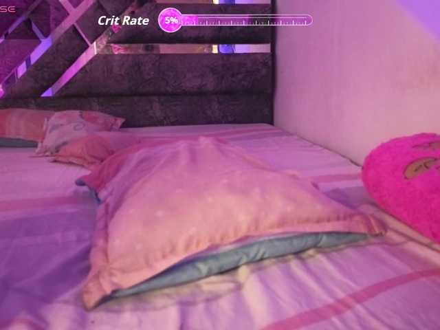 NAHOMII-BROWN live cam on BongaCams