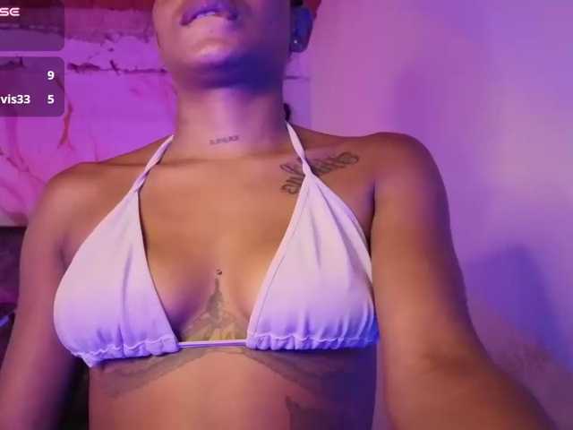 NAHOMII-BROWN live cam on BongaCams