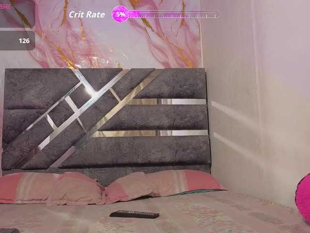 NAHOMII-BROWN live cam on BongaCams