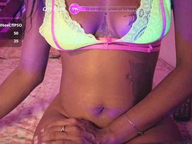 NAHOMII-BROWN webcam