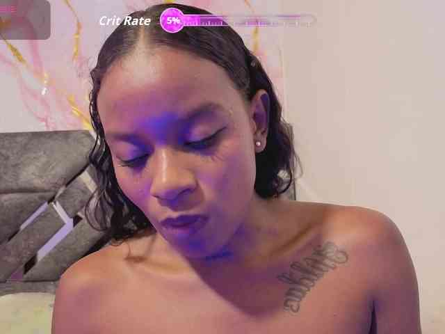 NAHOMII-BROWN webcam