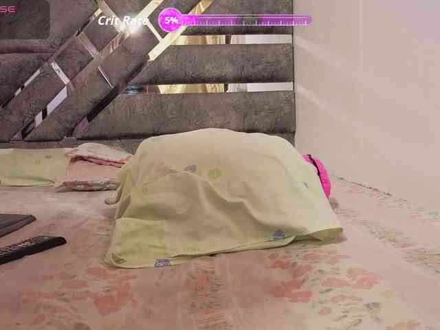 NAHOMII-BROWN webcam