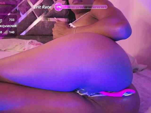 NAHOMII-BROWN Live Webcam on BongaCams