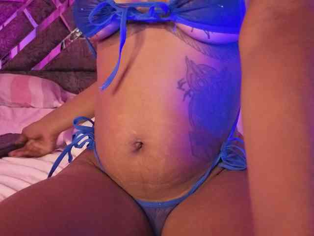 NAHOMII-BROWN webcam