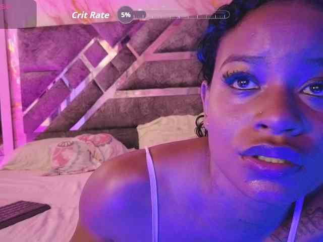 NAHOMII-BROWN webcam