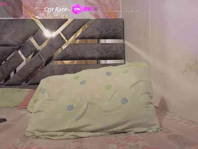 NAHOMII-BROWN webcam