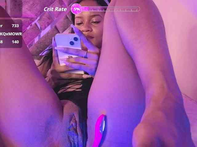 NAHOMII-BROWN webcam