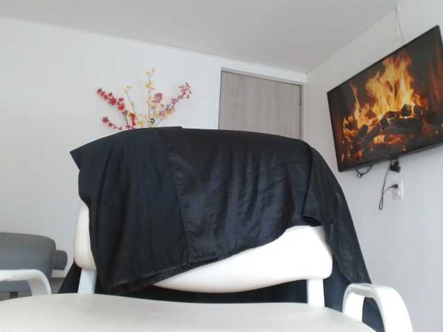 MadissonRousse live cam on BongaCams