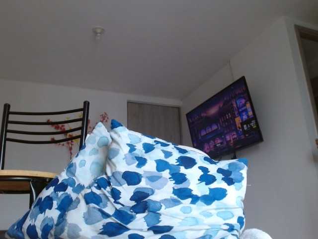 MadissonRousse live cam on BongaCams