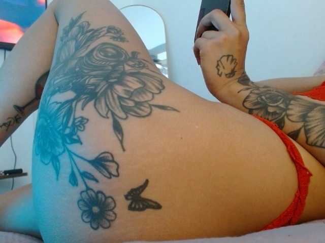 MadissonRousse live cam on BongaCams