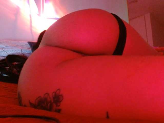 MadissonRousse live cam on BongaCams