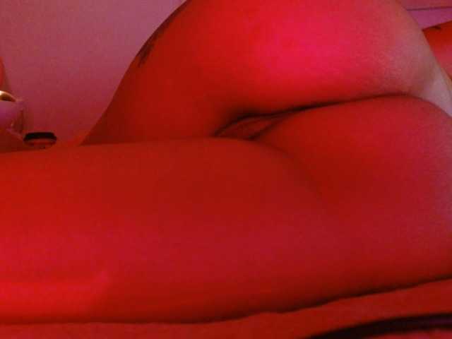 MadissonRousse live cam on BongaCams