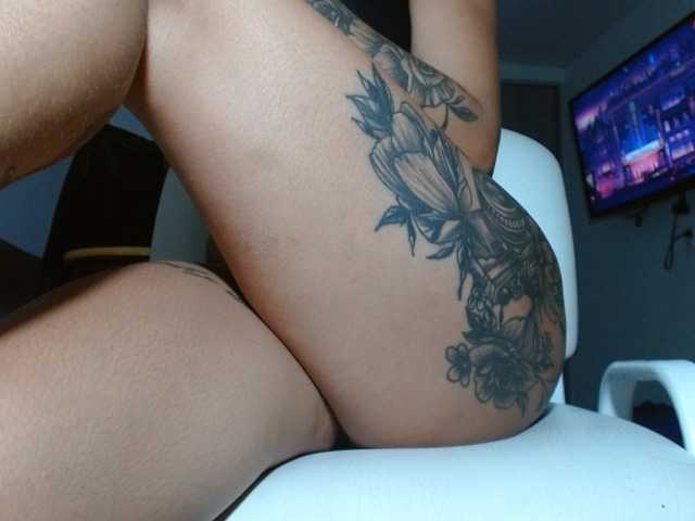 MadissonRousse live cam on BongaCams