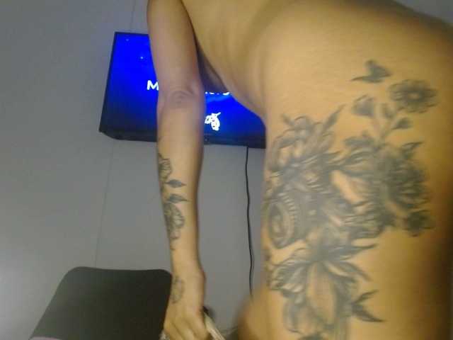 MadissonRousse live cam on BongaCams