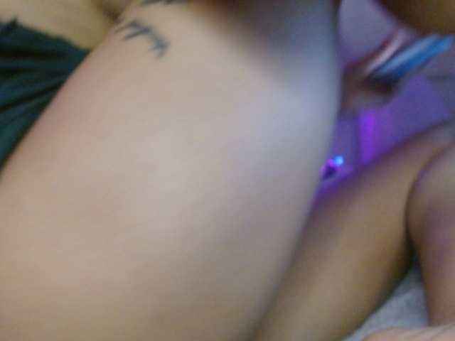 ANNYFOX live cam preview