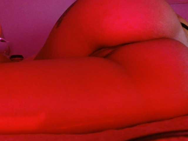 MadissonRousse live cam on BongaCams
