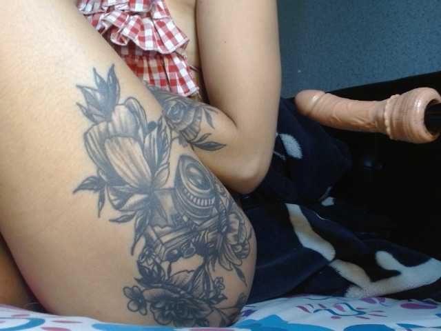 MadissonRousse live cam on BongaCams