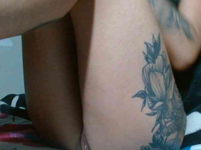ANNYFOX webcam