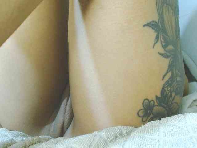 ANNYFOX webcam