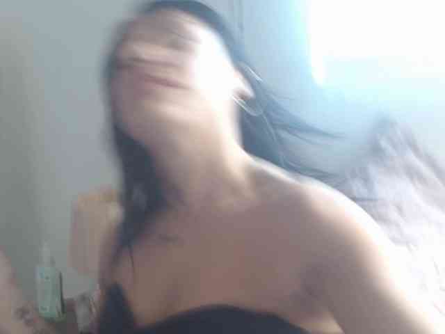 ANNYFOX webcam