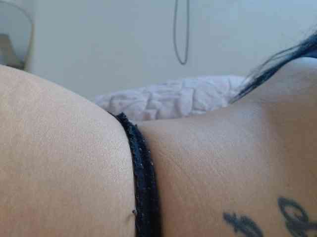 ANNYFOX webcam