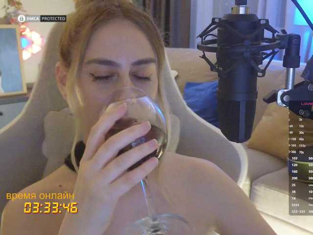 -Light-Fury- live cam on BongaCams
