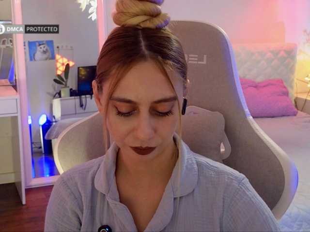 le modèle capuchina_v_taverne est en webcam porno dans un show sur le site bongacams, il possède les tags suivants: White/Caucasian,Blonde,Shaved
