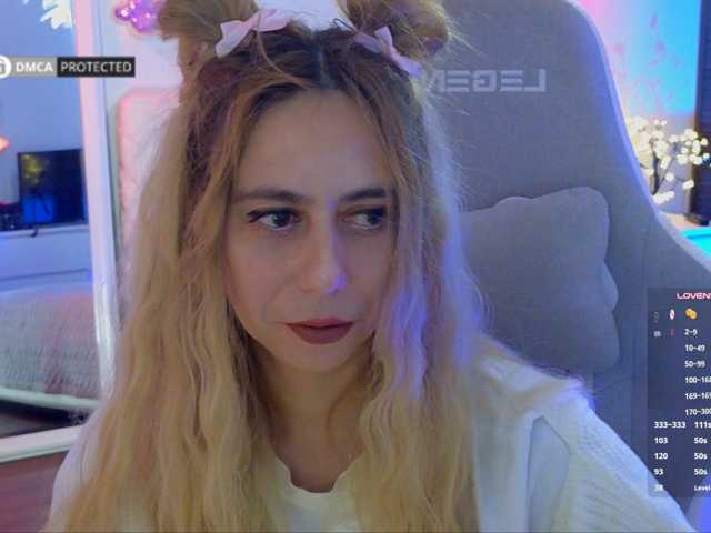 -Light-Fury- live cam on BongaCams