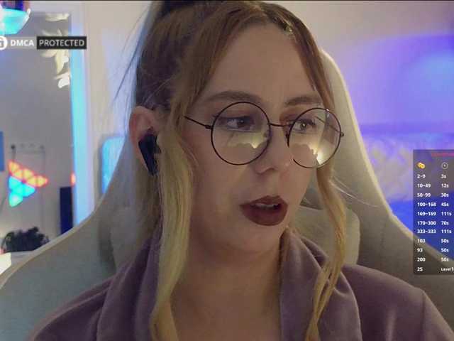 -Light-Fury- live cam on BongaCams