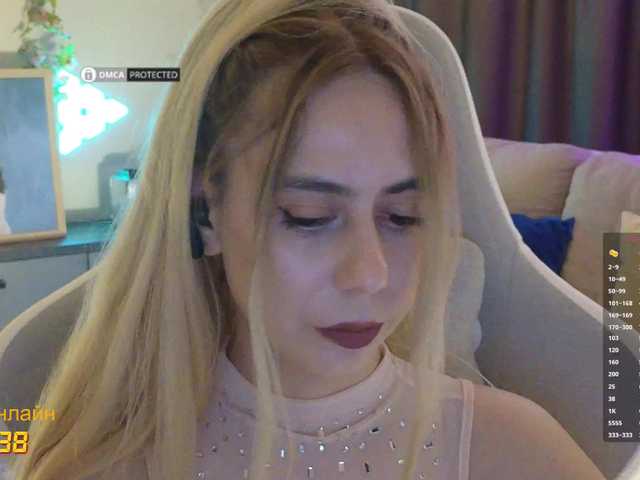 -Light-Fury- live cam