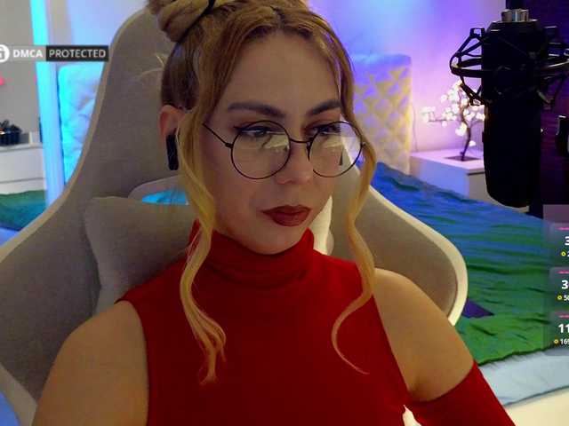 capuchina_v_taverne live cam on BongaCams