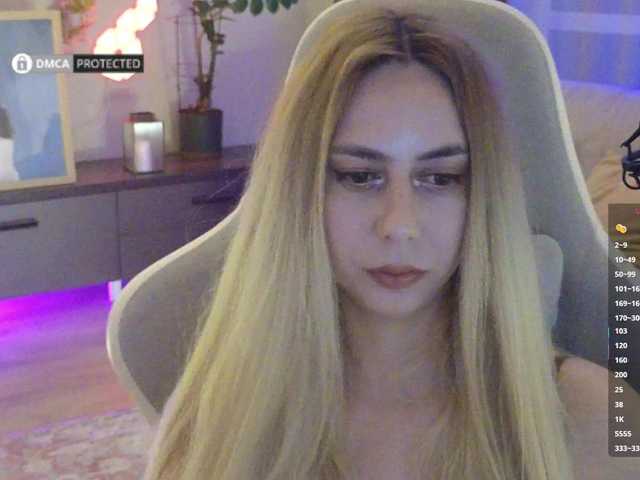 -Light-Fury- live cam on BongaCams