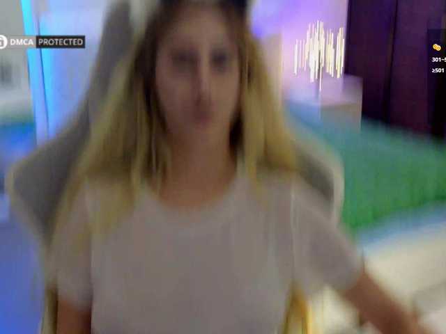 -Light-Fury- live cam on BongaCams