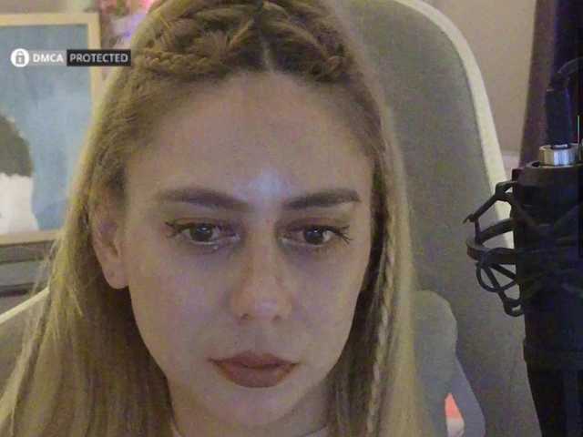 -Light-Fury- live cam on BongaCams
