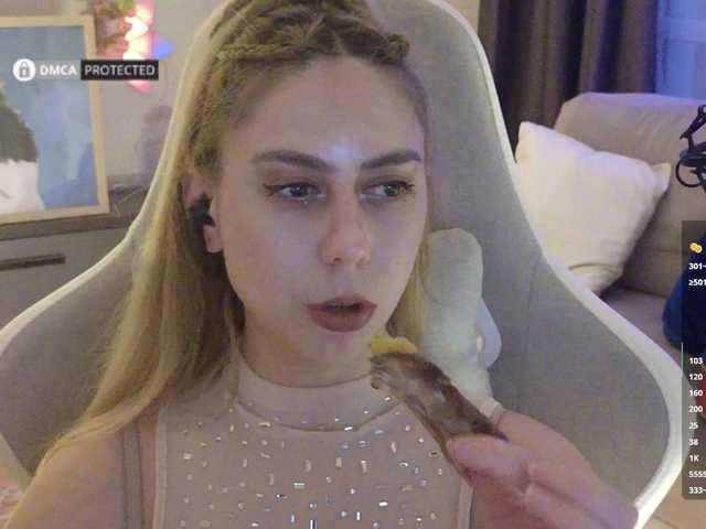 -Light-Fury- live webcam show