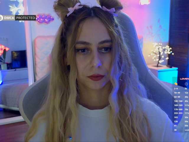 -Light-Fury- live cam on BongaCams