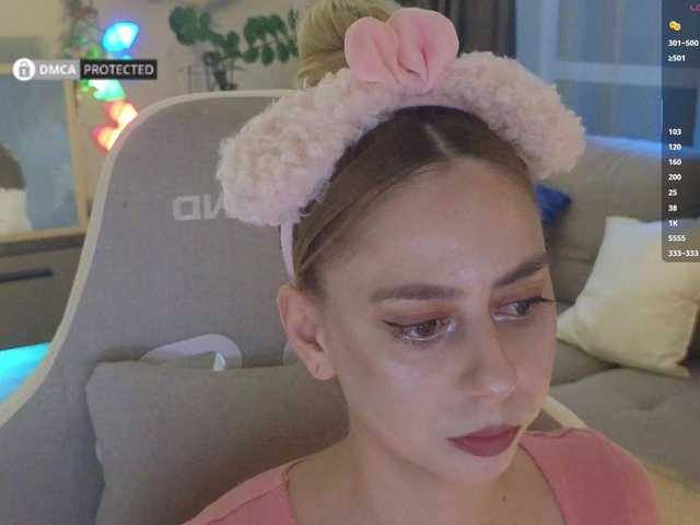 -Light-Fury- live cam on BongaCams