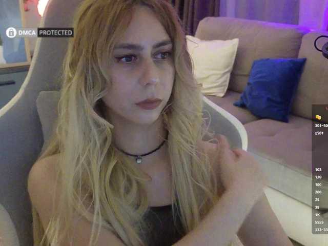 -Light-Fury- live cam on BongaCams