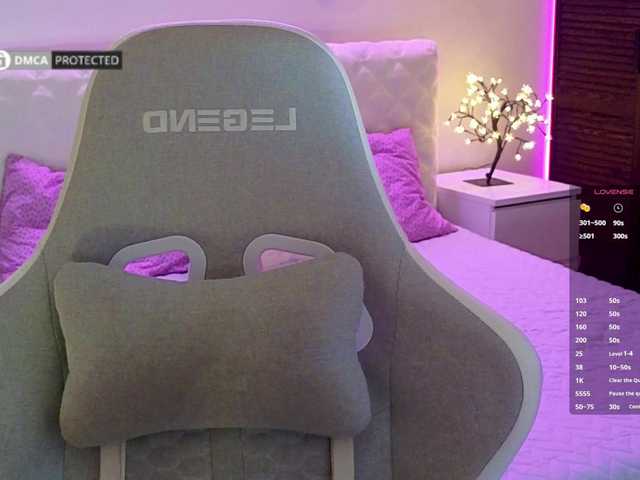 -Light-Fury- live cam on BongaCams