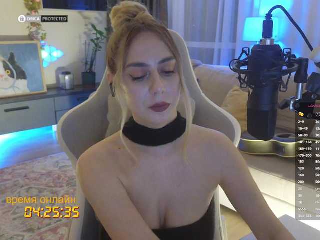 -Light-Fury- live cam on BongaCams